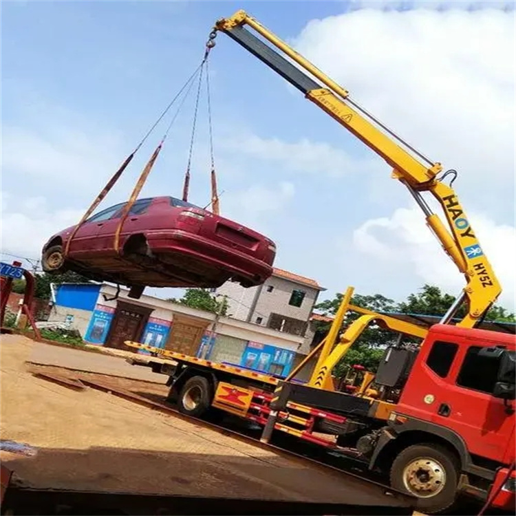 莱阳吊车救援小汽车怎么吊