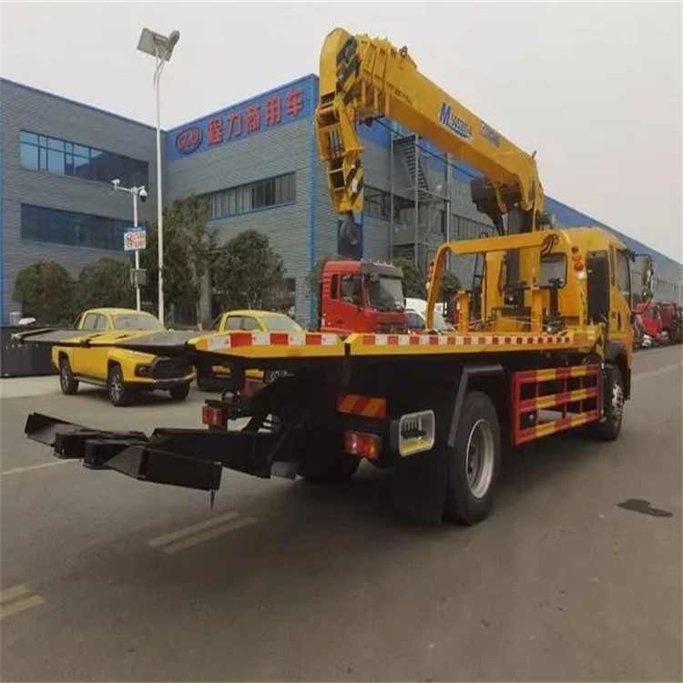 莱阳附近小随车吊出租电话，轻松解决搬运烦恼